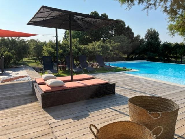 Le Domaine Du Cade-Gites D'Exception 4Etoiles "La Villa Du Cade" Cazevieille Exterior photo